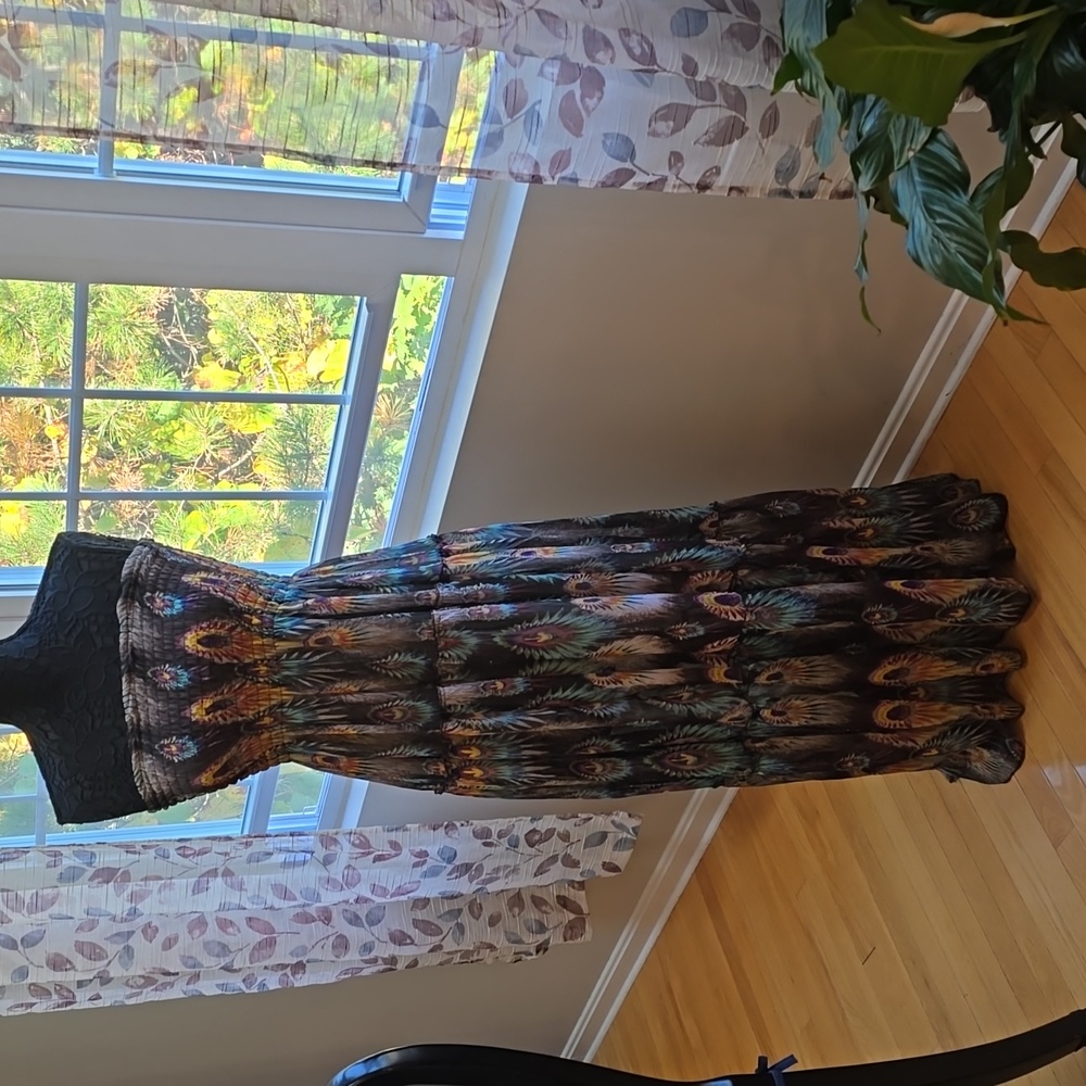 Womens Sleeveless Dress